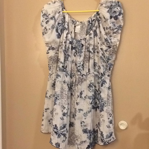 Blue and White Floral Top - Picture 1 of 3